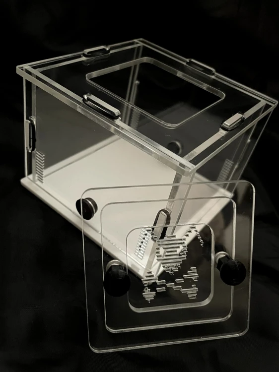 Arena akrylowa dla mrówek.