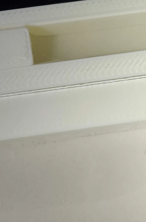 Nawadnianie gipsowe dla mrówek.