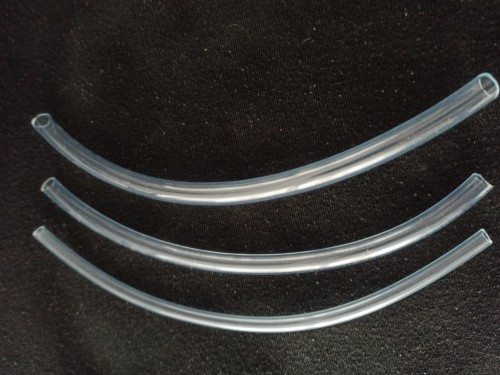 Wężyk igielitowy dla mrówek.